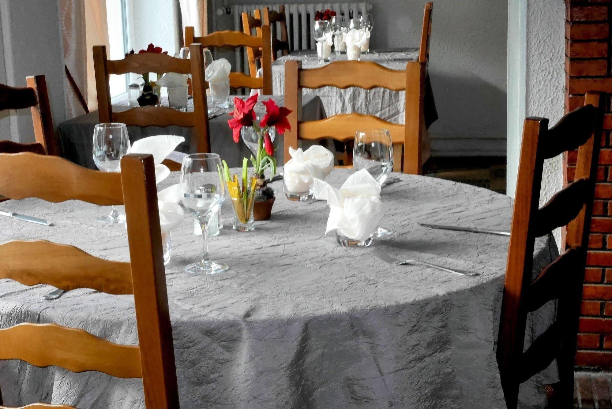 Auberge Le Rabelais Malay-le-Petit Eksteriør billede