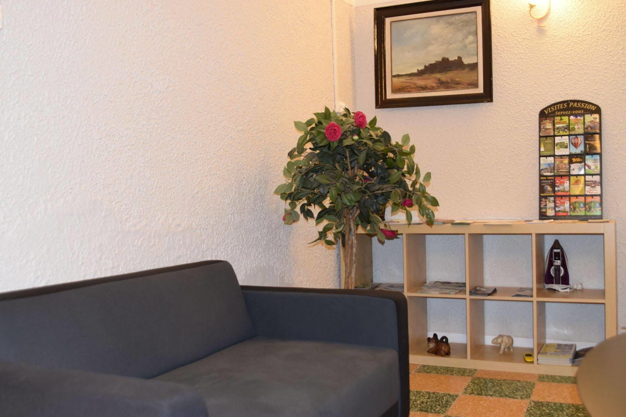 Auberge Le Rabelais Malay-le-Petit Eksteriør billede