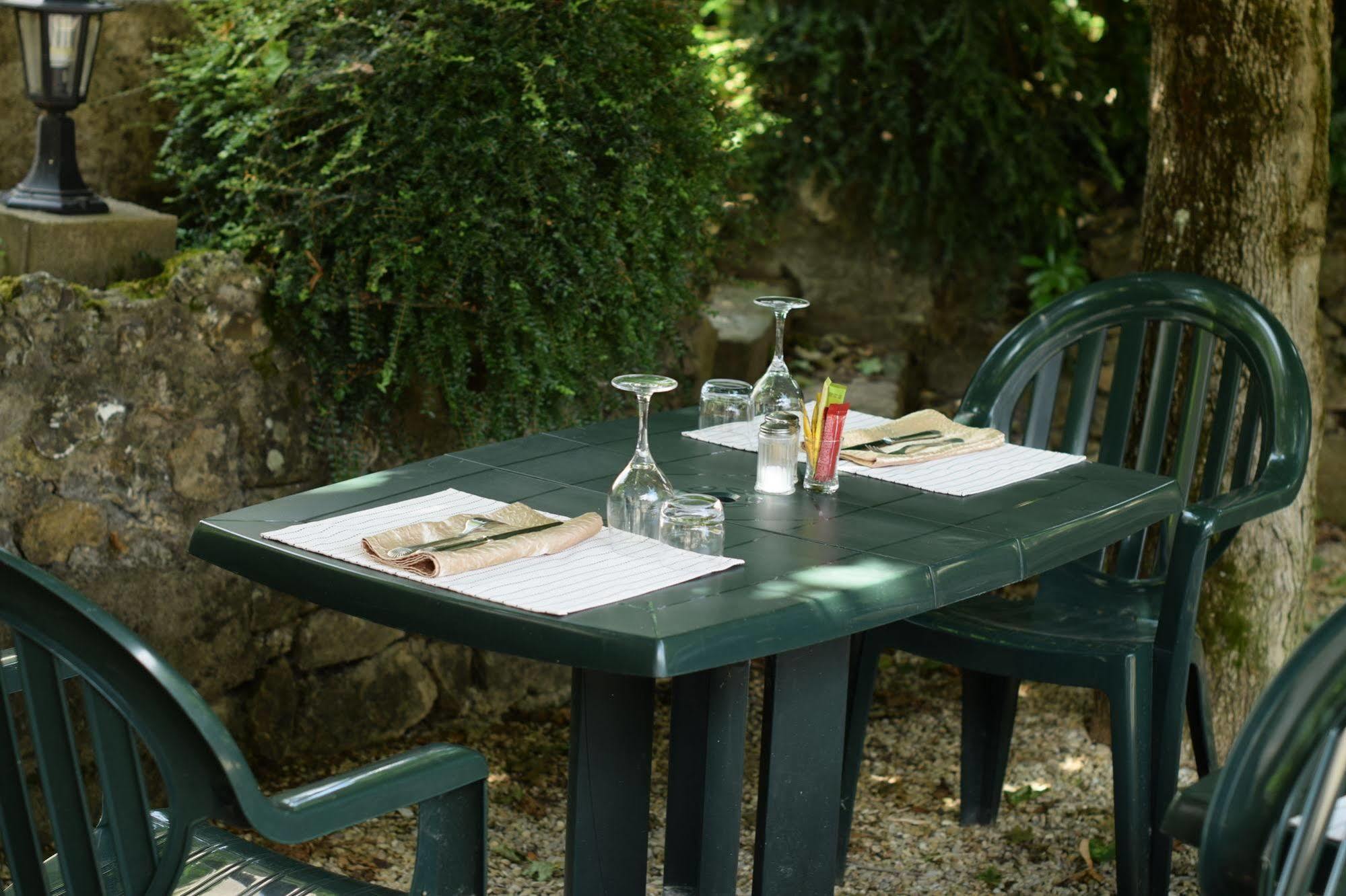 Auberge Le Rabelais Malay-le-Petit Eksteriør billede