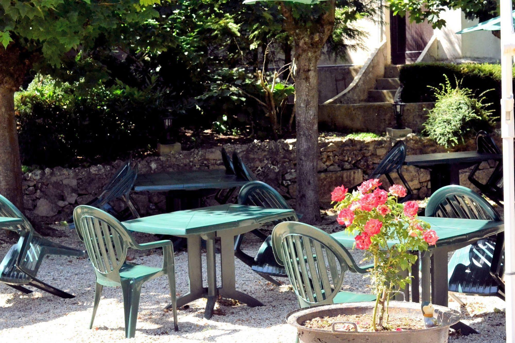 Auberge Le Rabelais Malay-le-Petit Eksteriør billede