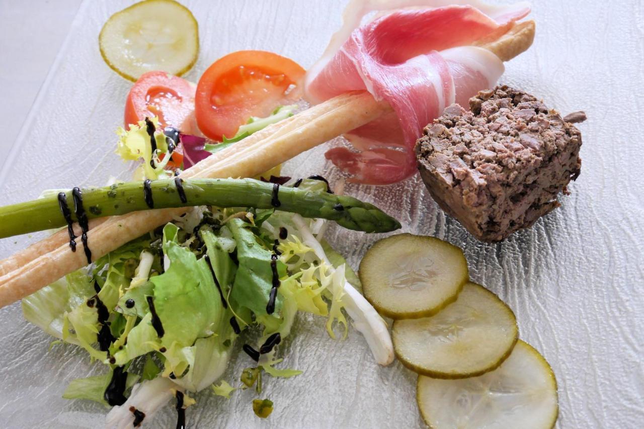 Auberge Le Rabelais Malay-le-Petit Eksteriør billede