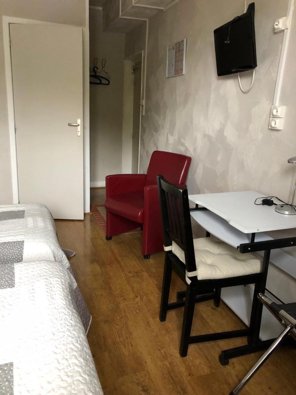 Auberge Le Rabelais Malay-le-Petit Eksteriør billede