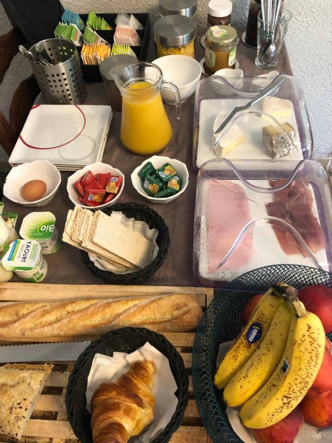 Auberge Le Rabelais Malay-le-Petit Eksteriør billede